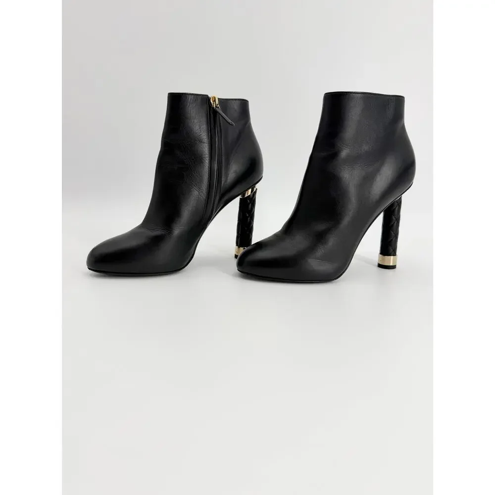Chanel Black Calfskin Leather Quilted Pole Heel Ankle Booties Size 39 EU Dustbag